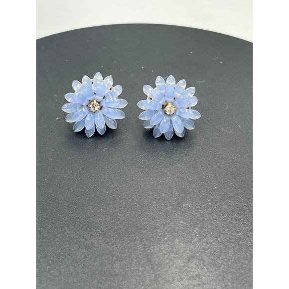J. Crew Periwinkle Blue Acrylic Floral  Dahlia Statement Necklace & Earring Set - Picture 7 of 13